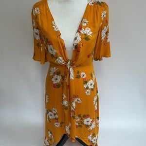 NWT MINKPINK Gold Floral Short Sleeve Midi Dress Size XS Fall Cottagecore